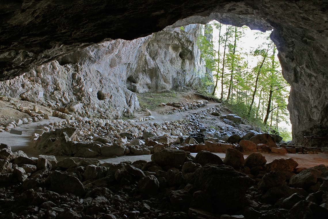 Grotte de la Luire Visites en Drôme Grotte de la Luire Visites en Drôme